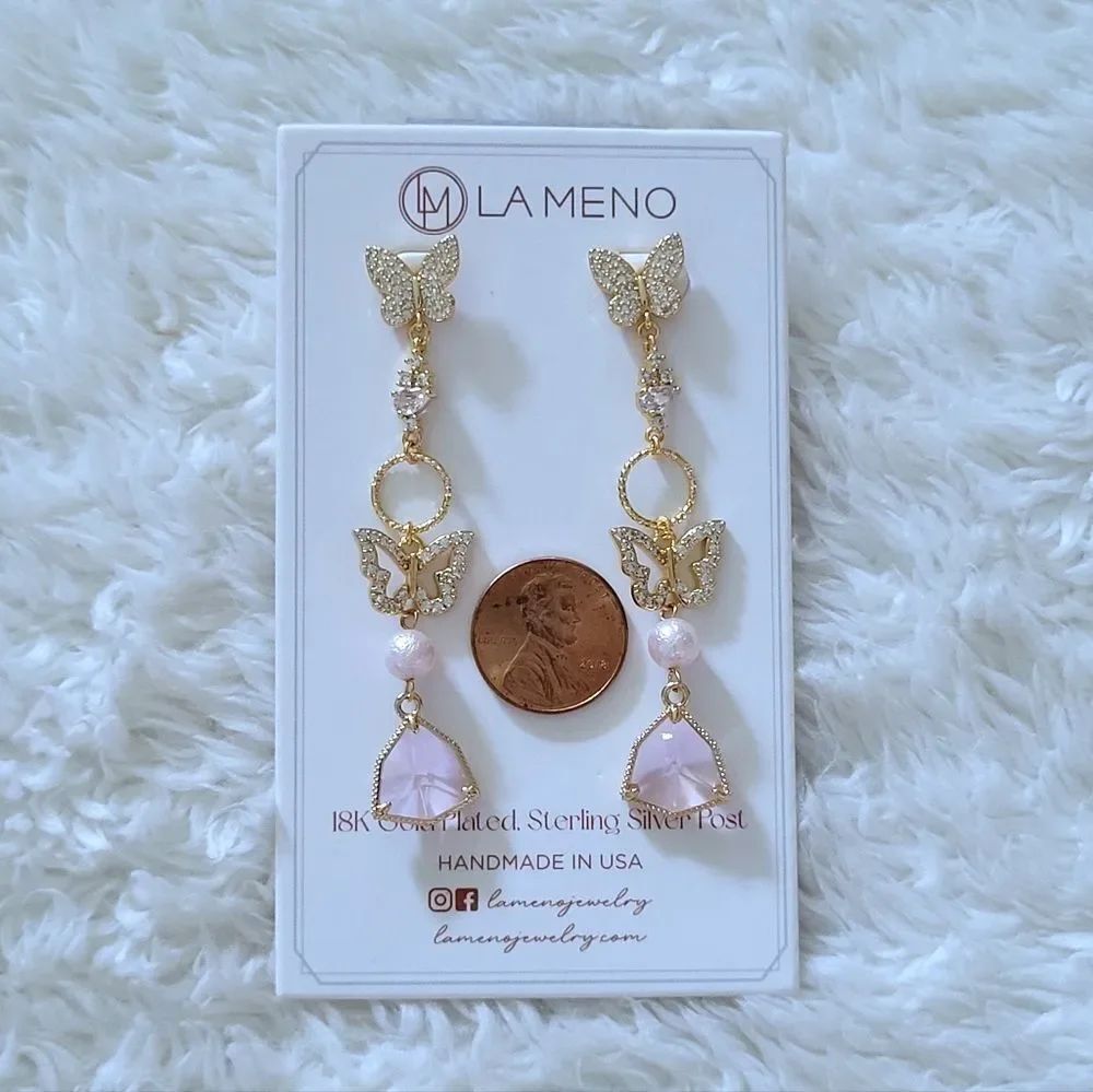 La Meno "Sparkling🎆 Butterfly🦋" Earrings - Picture 8 of 16